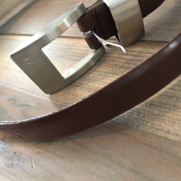 KENNETH COLE.... Italian leather belt - Picture 2 of 8